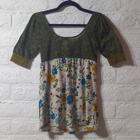 Cottagecore Daytrip Floral Top - Picture 4 of 10